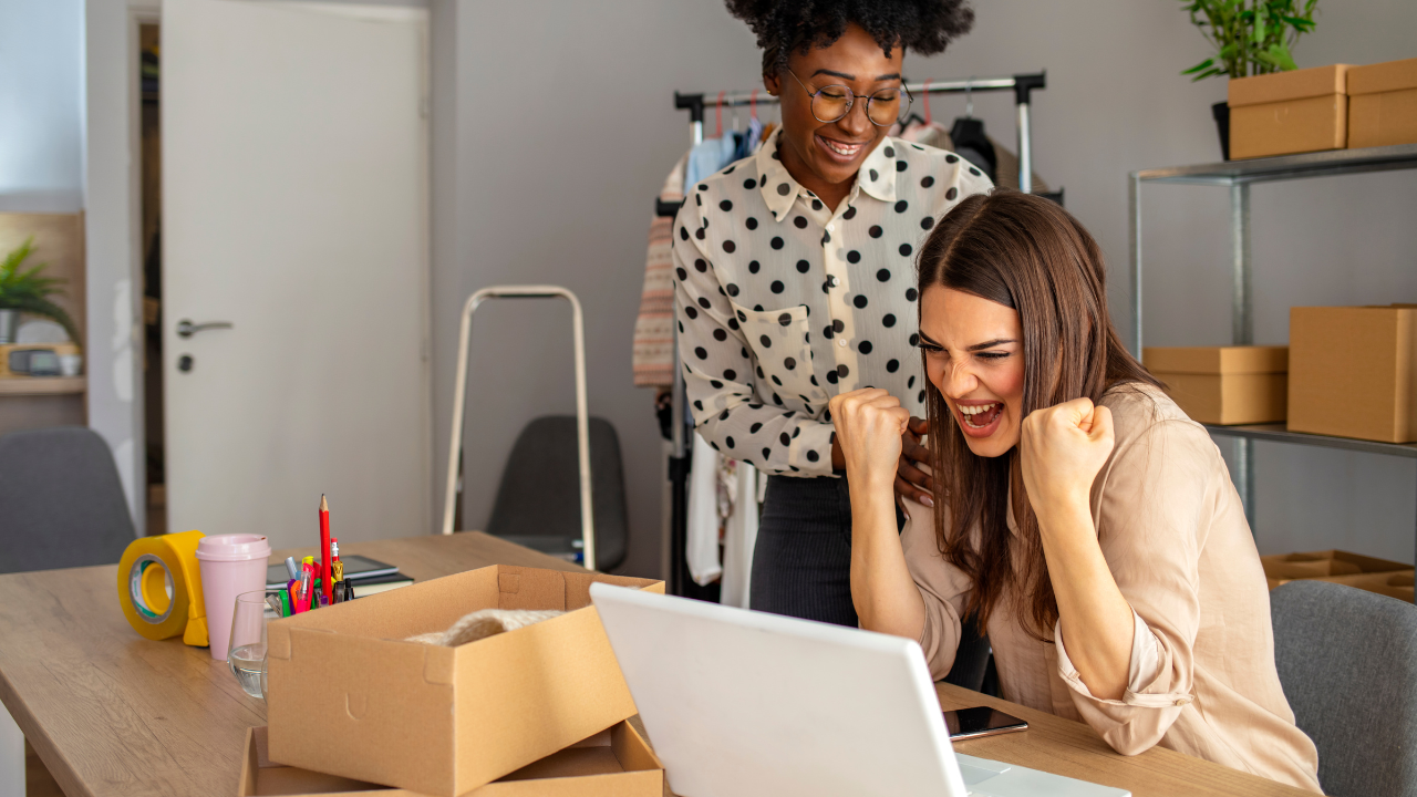 How To Pay Yourself as a Business Owner: Salary vs. Owner’s Draw